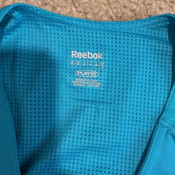 Reebok Women's Turquoise and Black Tank Top and Shirt bundle. - Picture 3 of 8